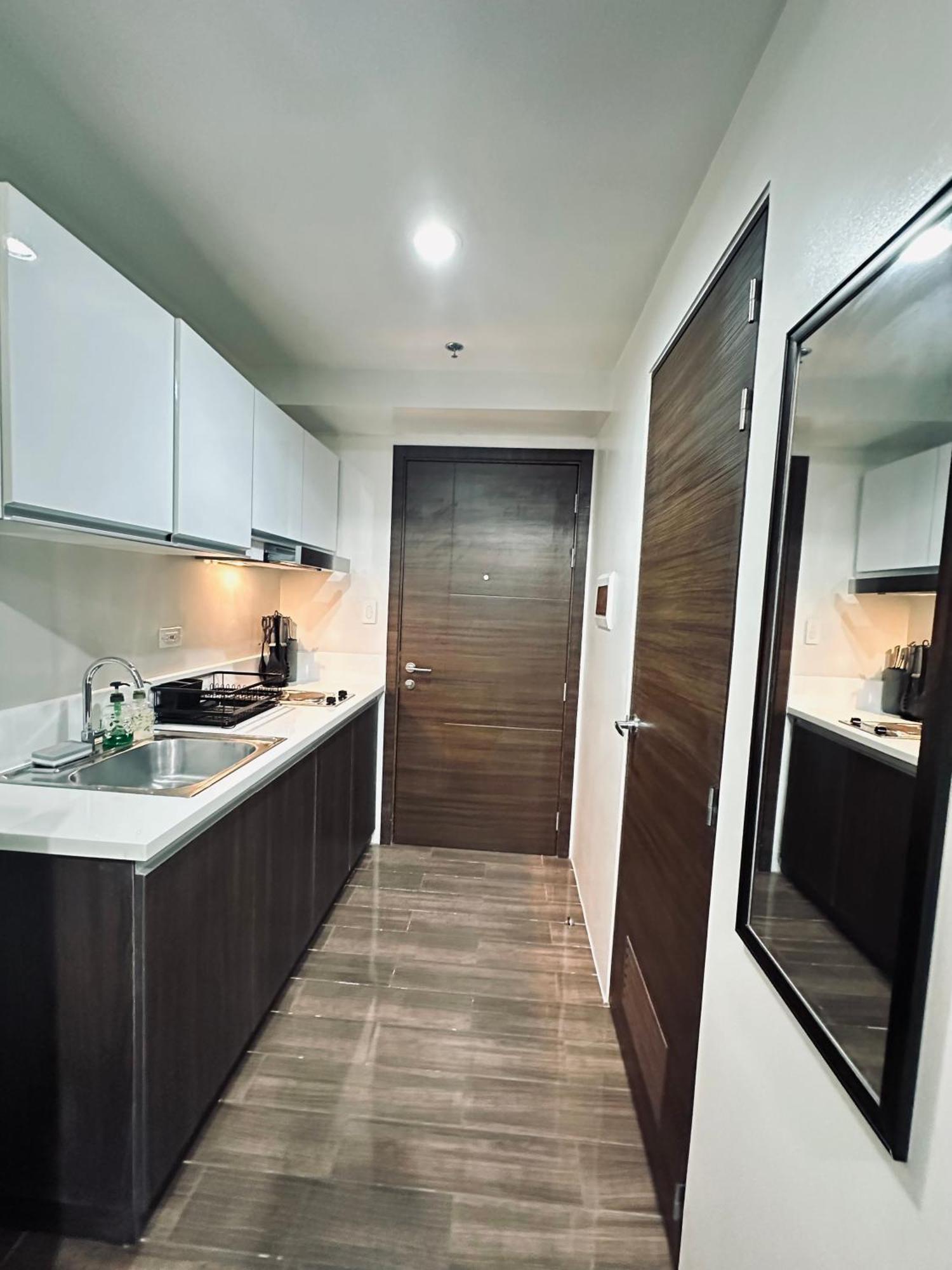 Heart Of Makati, Fully Furnished Condo, Cbd Central Location Makati City Екстериор снимка